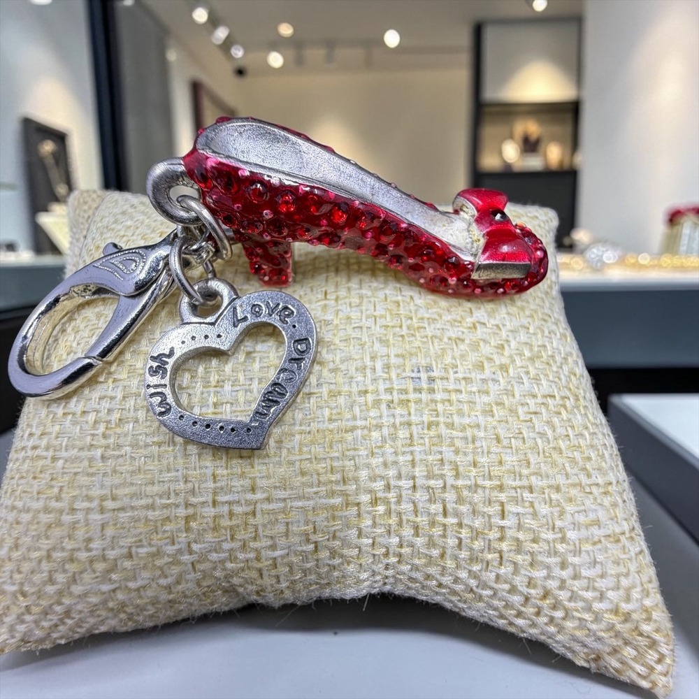 Vintage Chico's Dorothy Ruby Slipper Keyring NOS Red Rhinestone Shoe w/Paperwork